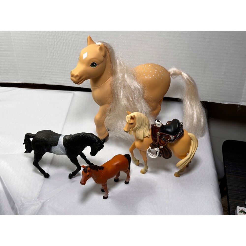Breyer Sunflower Beauty Salon‎ Brushable Mattel Spirit Untamed Lot of 4 horses